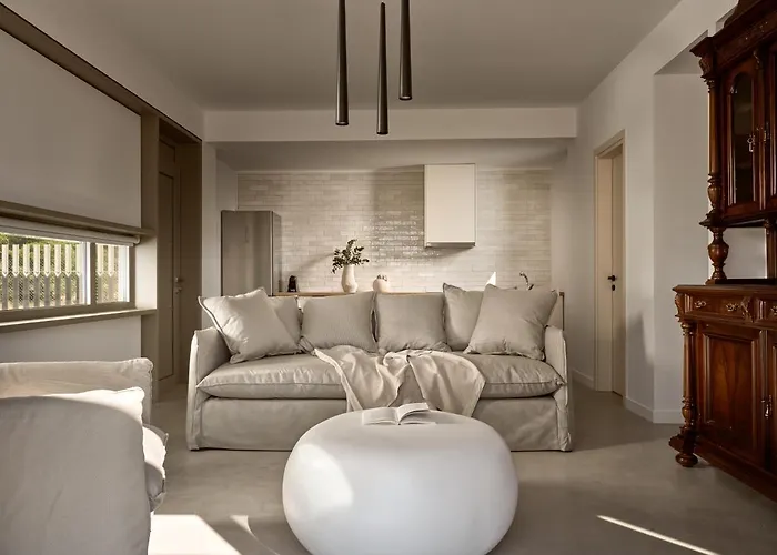 Azera 4*